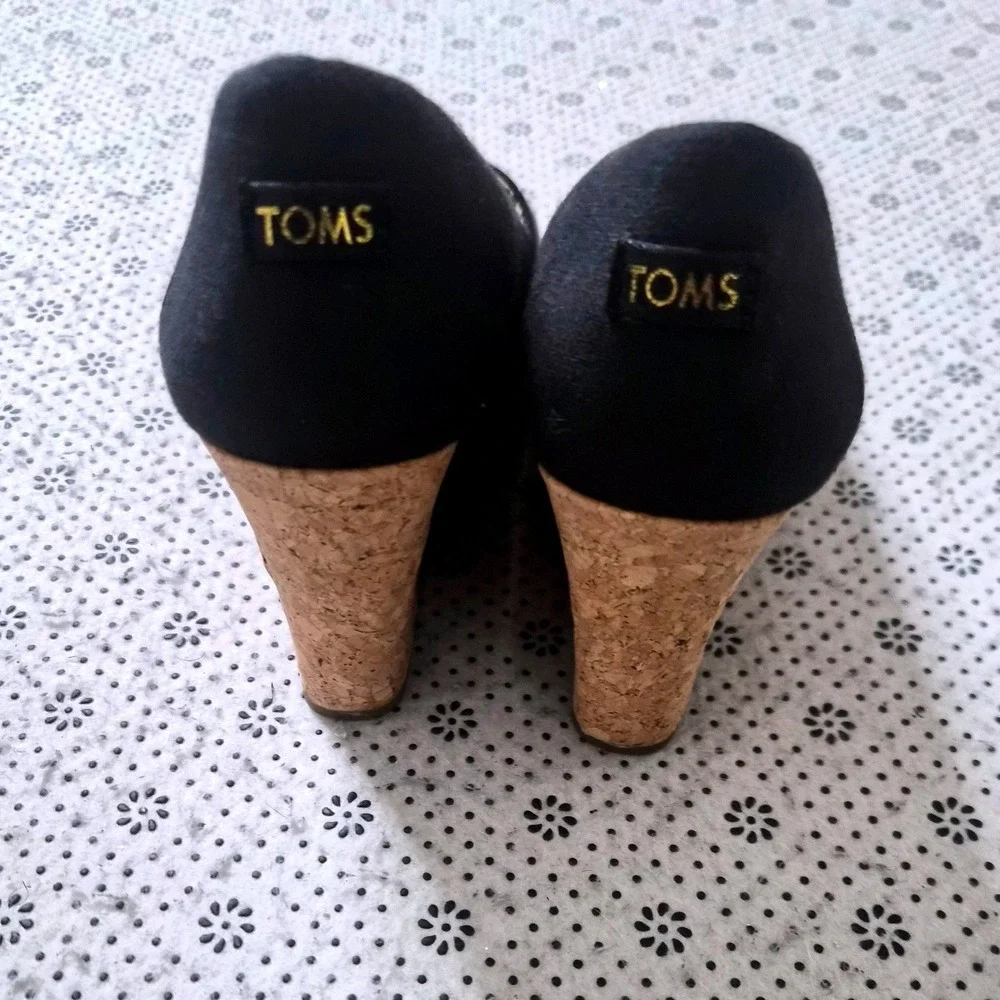 TOMS Womens Black Canvas Peep Toe Cork Wedge Sandals Siz 6